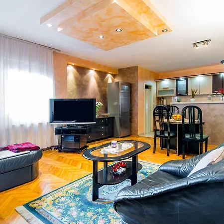 Apartment City Center Novi Sad Exteriör bild