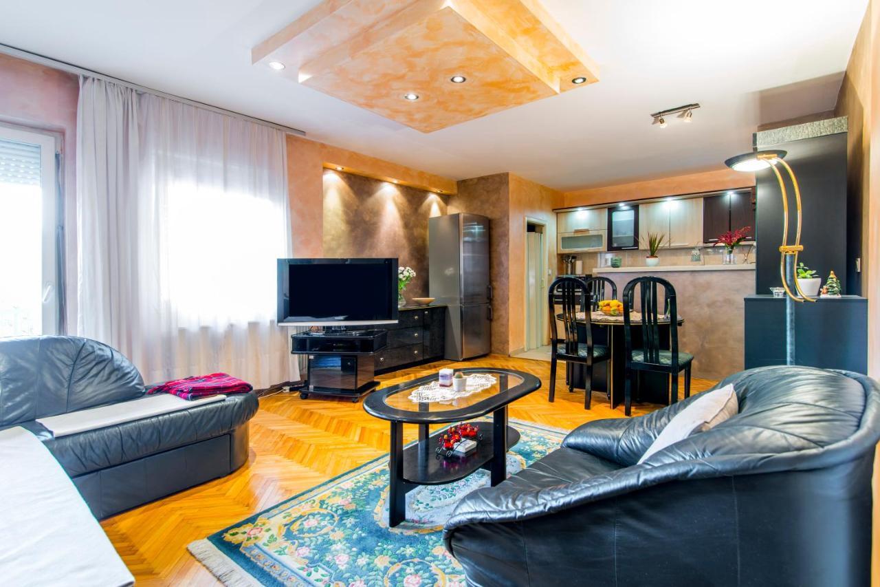 Apartment Center *