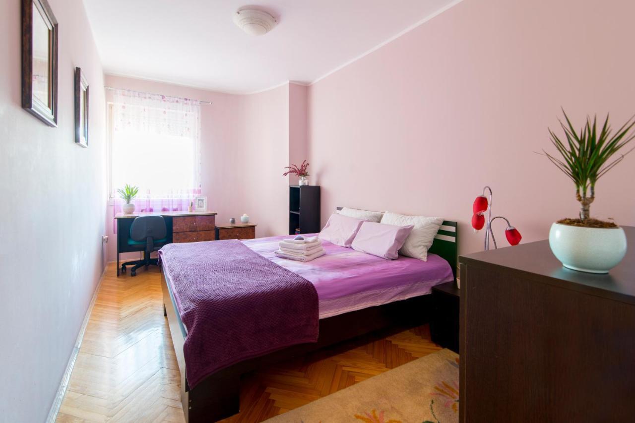 Center Apartment Novi Sad